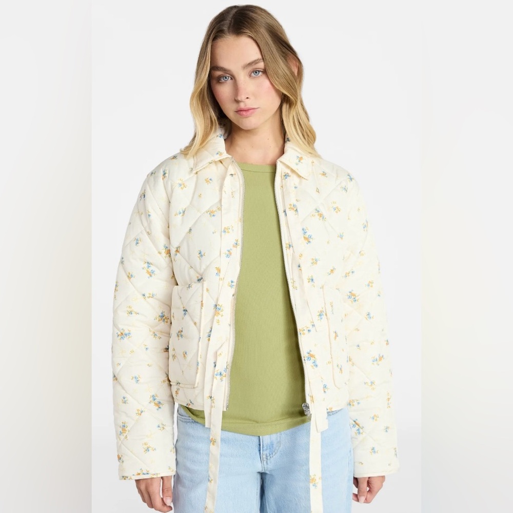 NWT No Boundaries Floral Cream Puffer Quilted Jacket - Picture 3 of 9